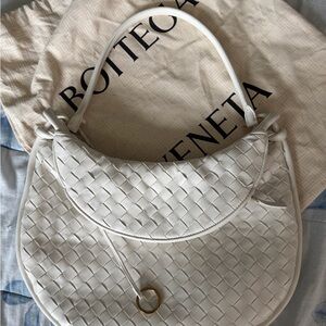 Bottega Veneta White Woven Leather Shoulder Bag
